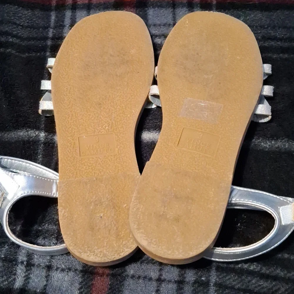 Vince camuto butterflie rinestone sandels